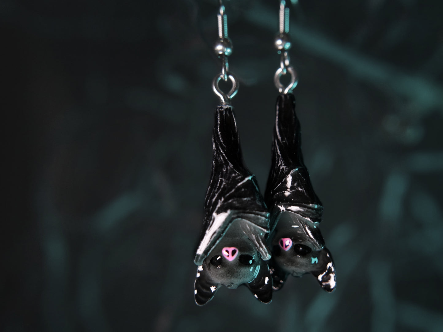 Bat Glossy (Pair)