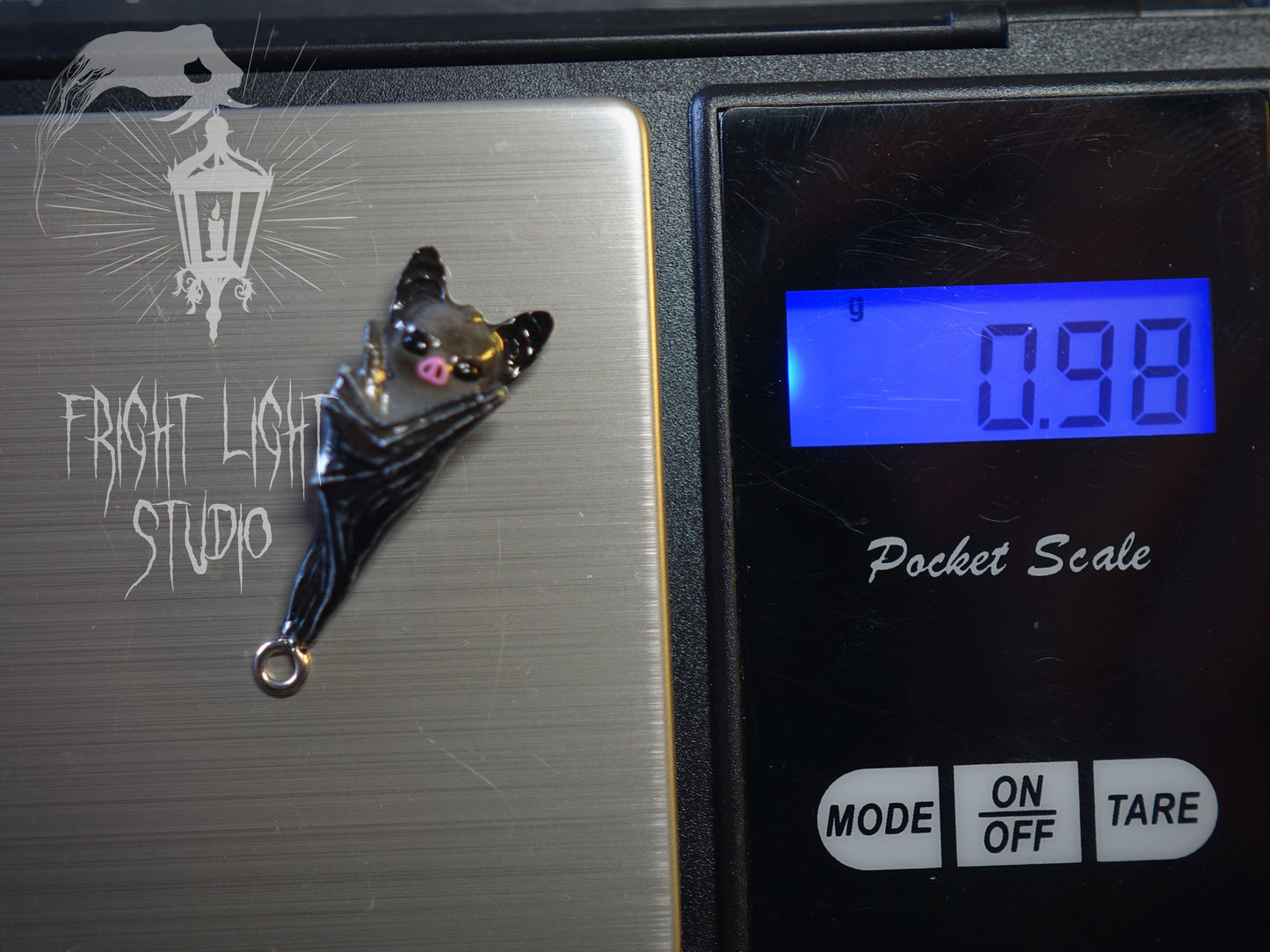 Bat Glossy