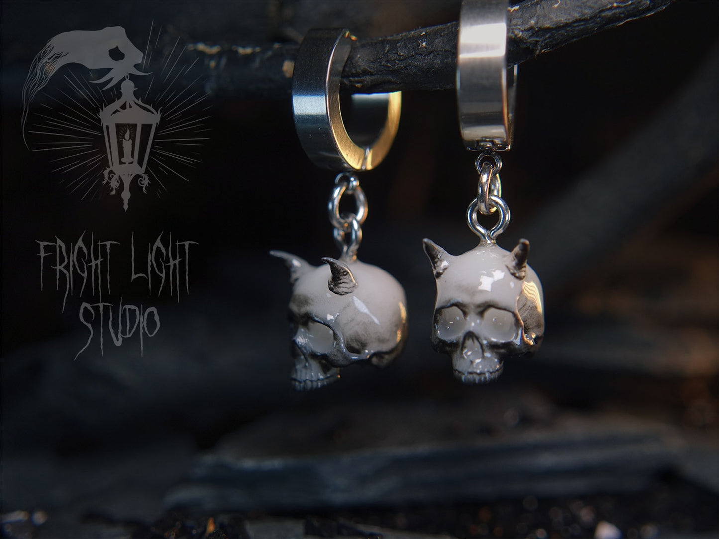 Devil Skull Ghost (Pair)