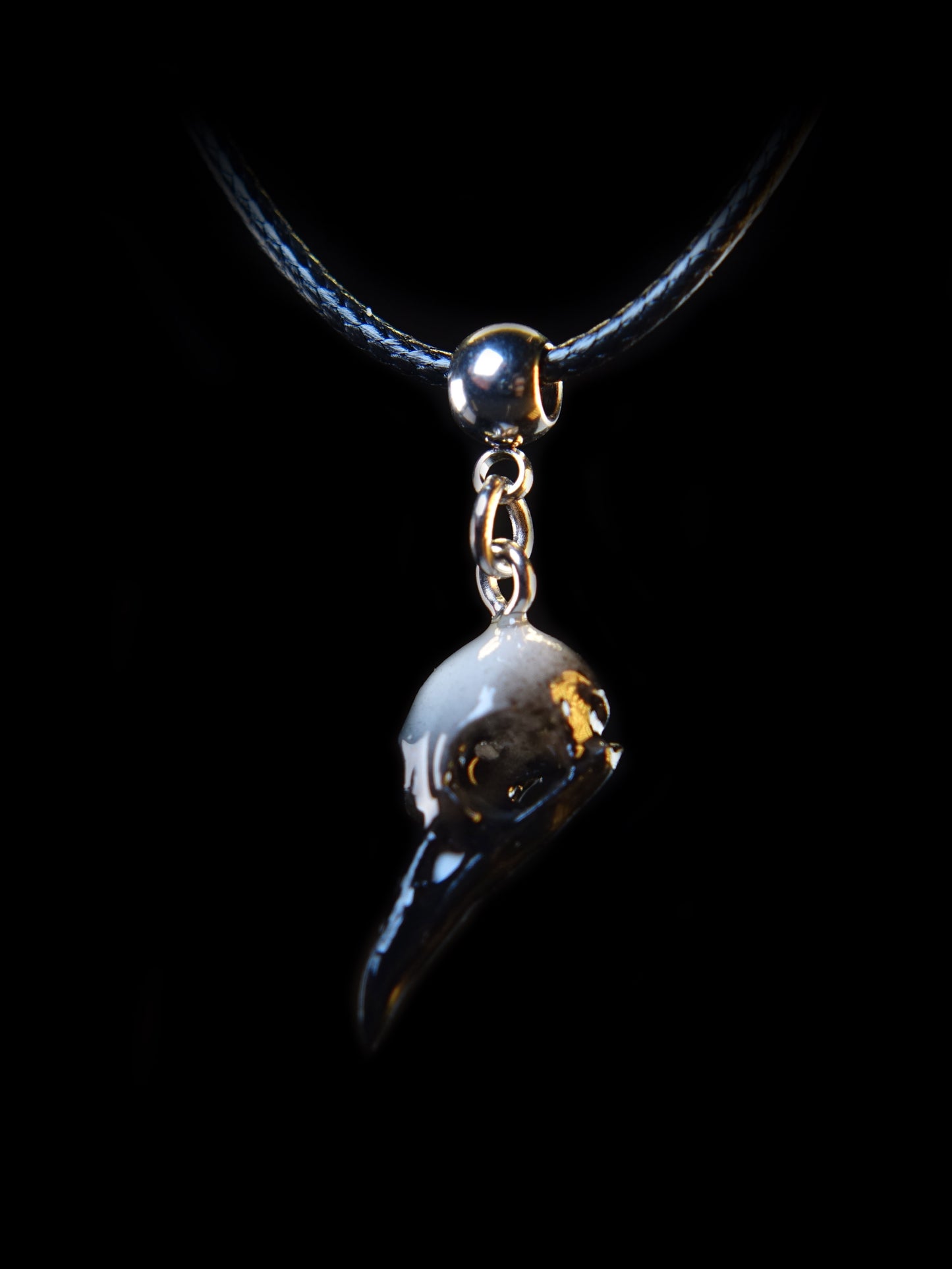 Raven Skull Necklace – Gothic Bird Skull Pendant