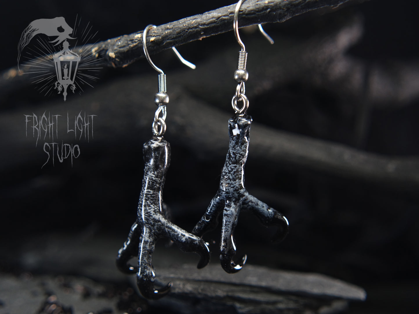 Raven Claw Glossy