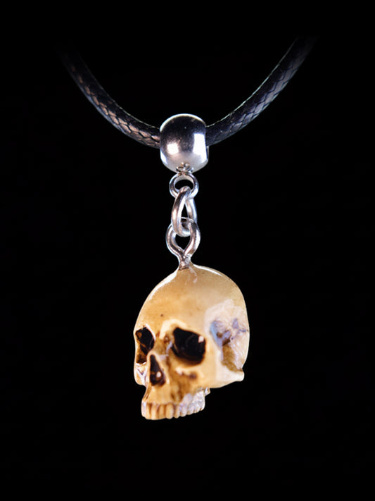 Skull Necklace – Aged Bone Gothic Pendant